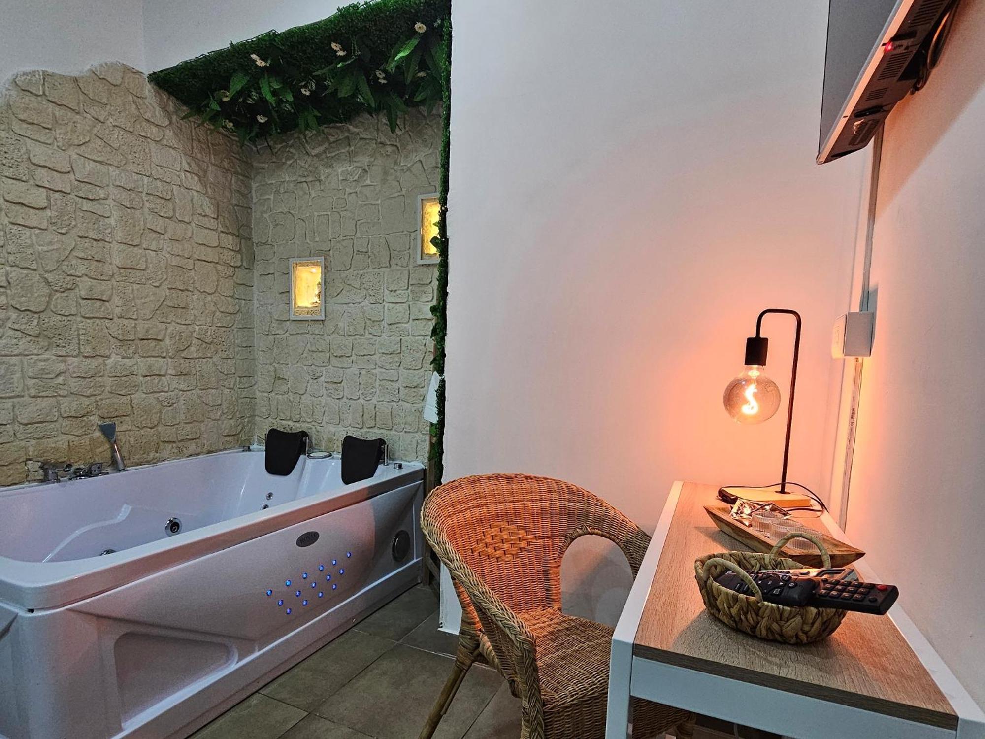 Room&jacuzzi Affittacamere 2*