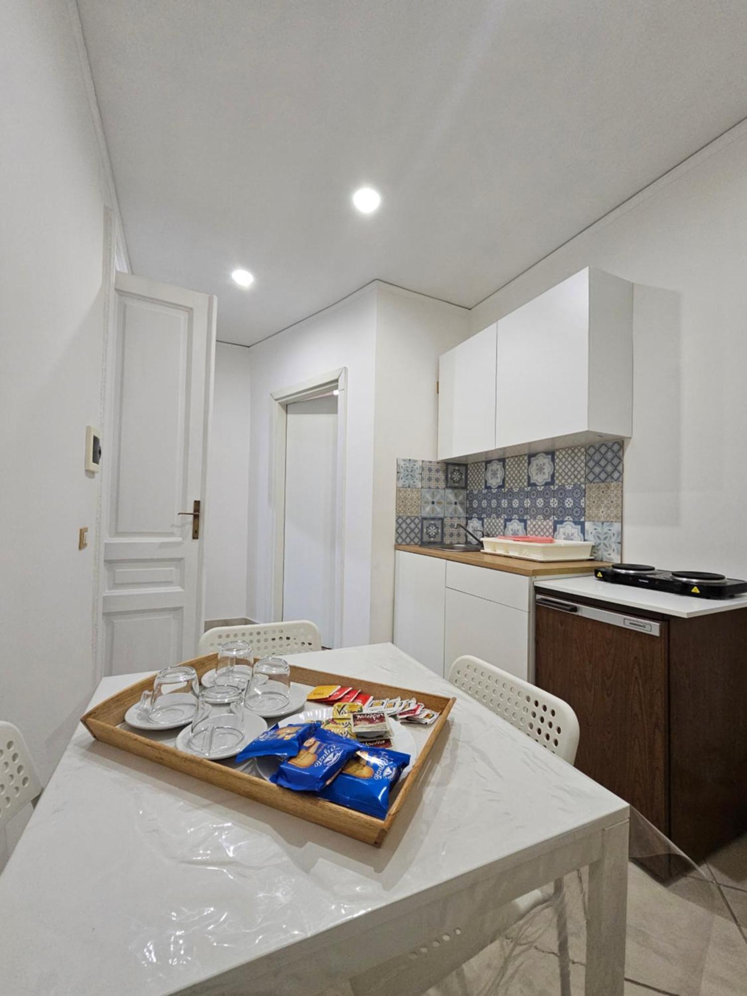 Room&jacuzzi Affittacamere Napoli