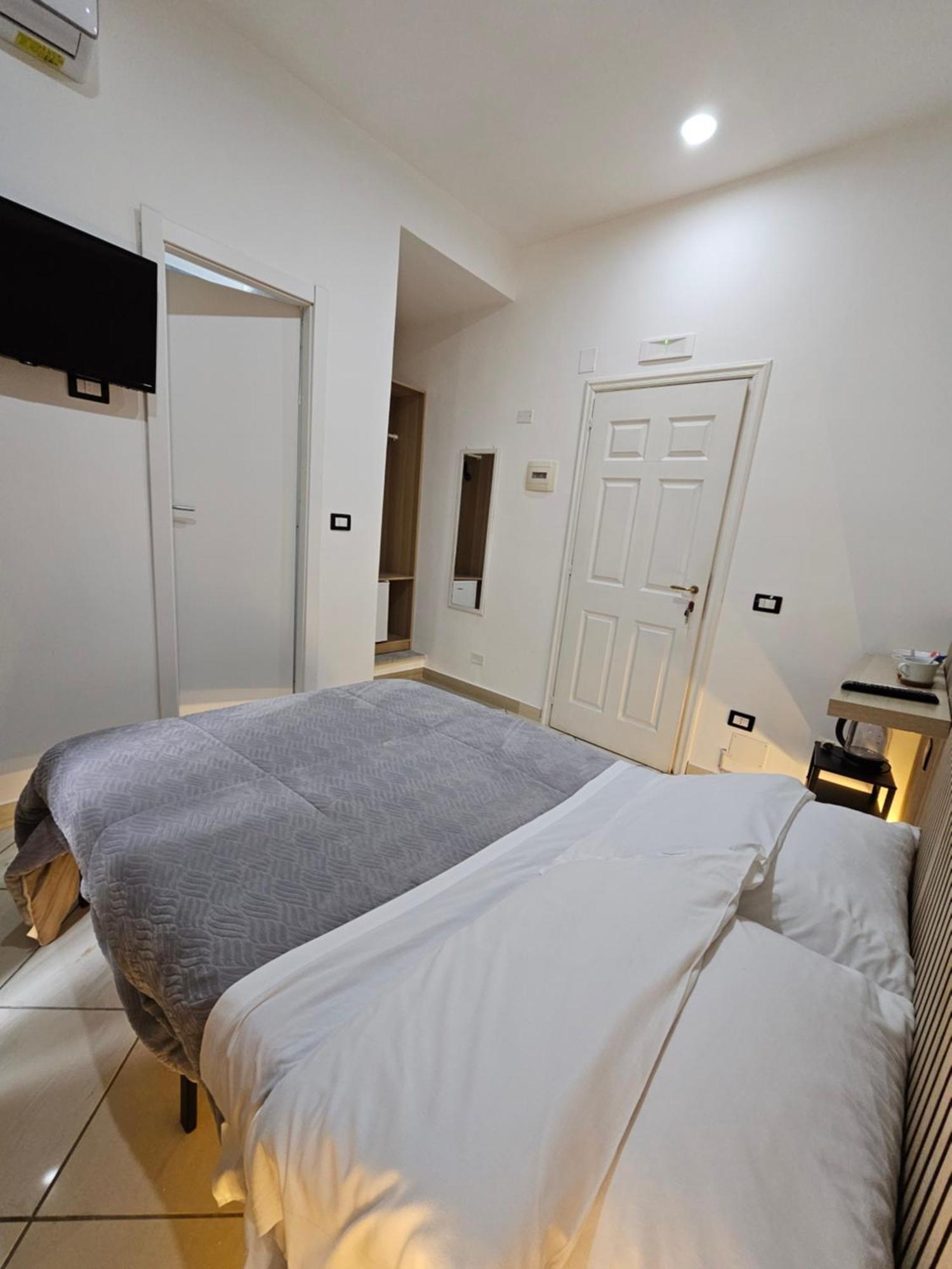 Affittacamere Room&jacuzzi 2*